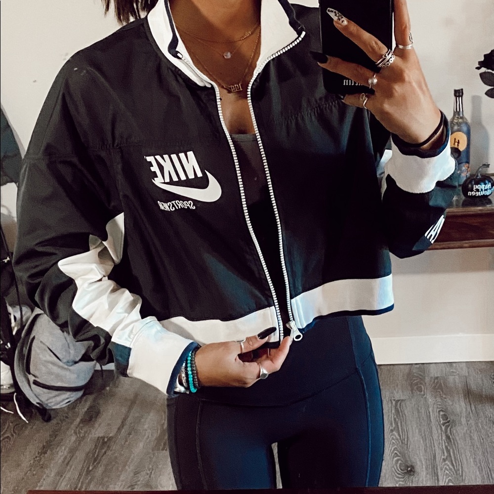 Nike Windbreaker Jacket